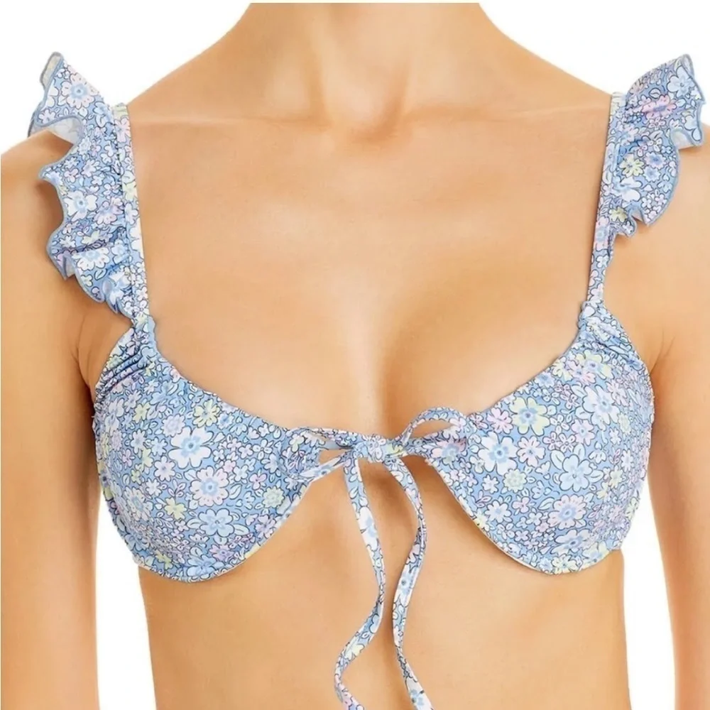 NWT Frankie’s bikinis Birdie Bikini top in springtime